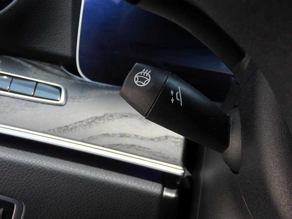 벤츠 E 클래스 E-클래스 W213 E300 4MATIC 아방가르드 이미지 13