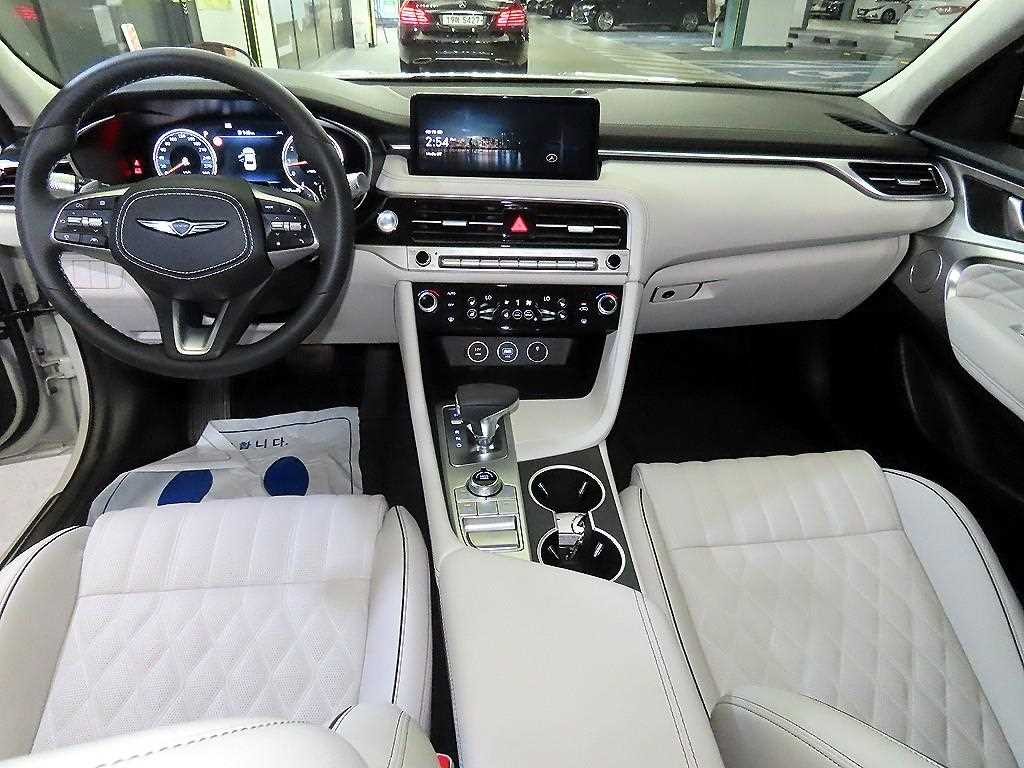 제네시스 G70 더 뉴 G70 가솔린 2.5T 4WD 기본형 이미지 10