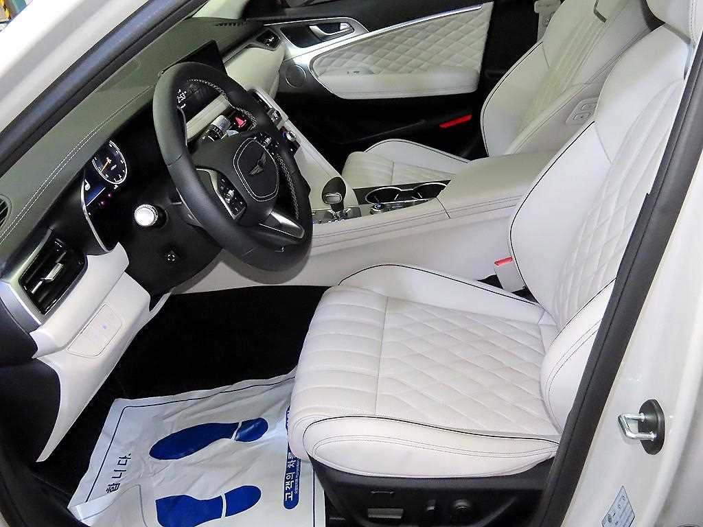 제네시스 G70 더 뉴 G70 가솔린 2.5T 4WD 기본형 이미지 6