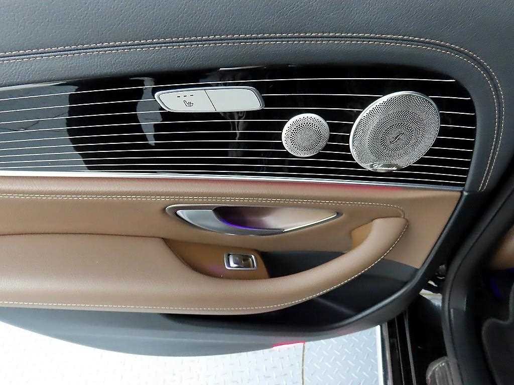 벤츠 E 클래스 E-클래스 W213 E450 4MATIC 익스클루시브 이미지 12