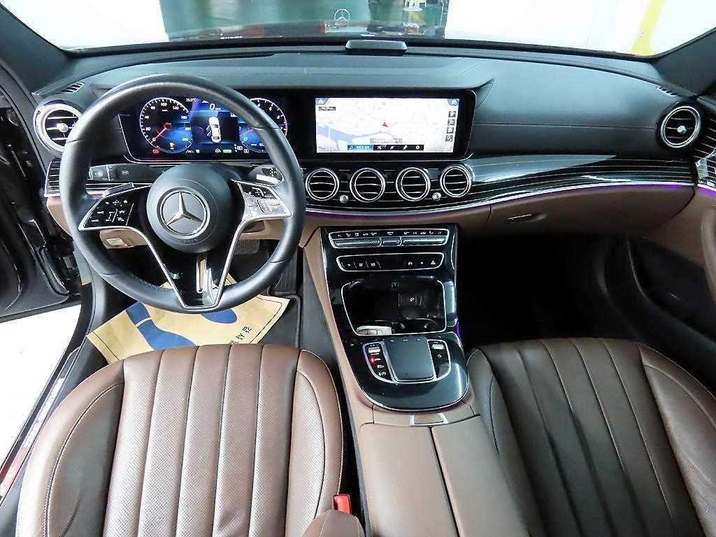 벤츠 E 클래스 E-클래스 W213 E450 4MATIC 익스클루시브 이미지 7