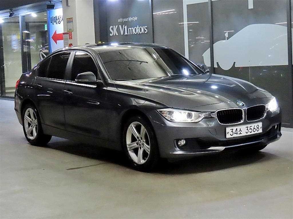 BMW 3시리즈 3시리즈 (F30) 320i 이미지 1