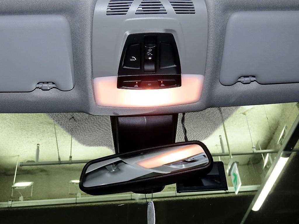 BMW 3시리즈 3시리즈 (F30) 320i 이미지 15