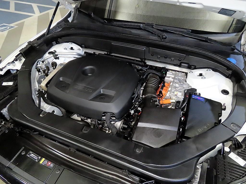 볼보 XC60 XC60(2세대) T8 AWD R-디자인 이미지 19