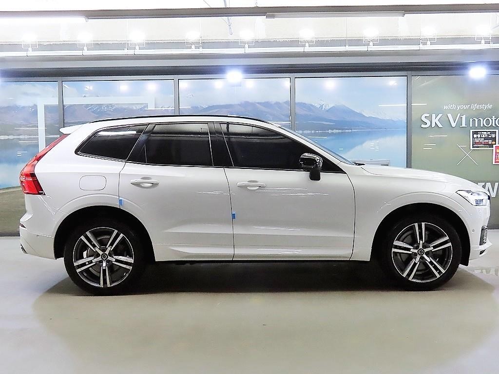 볼보 XC60 XC60(2세대) T8 AWD R-디자인 이미지 3
