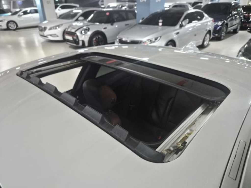 BMW 4시리즈 4시리즈 (F32) 420d 쿠페 M 스포츠 이미지 17