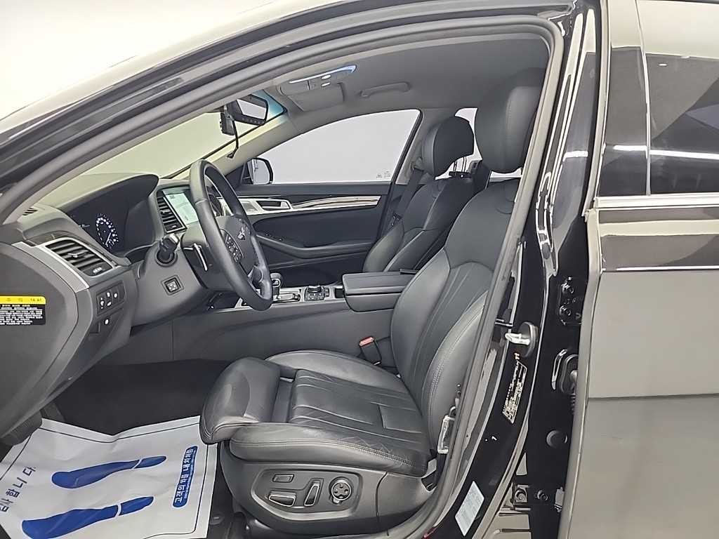 제네시스 G80 3.3 GDI AWD 프리미엄 럭셔리 이미지 11
