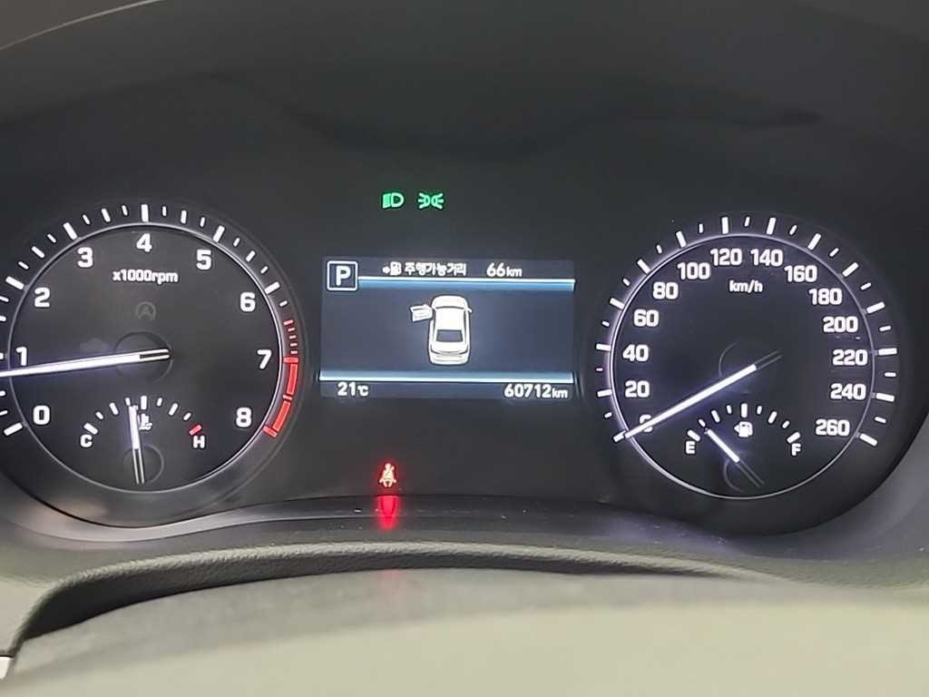 제네시스 G80 3.3 GDI AWD 프리미엄 럭셔리 이미지 6