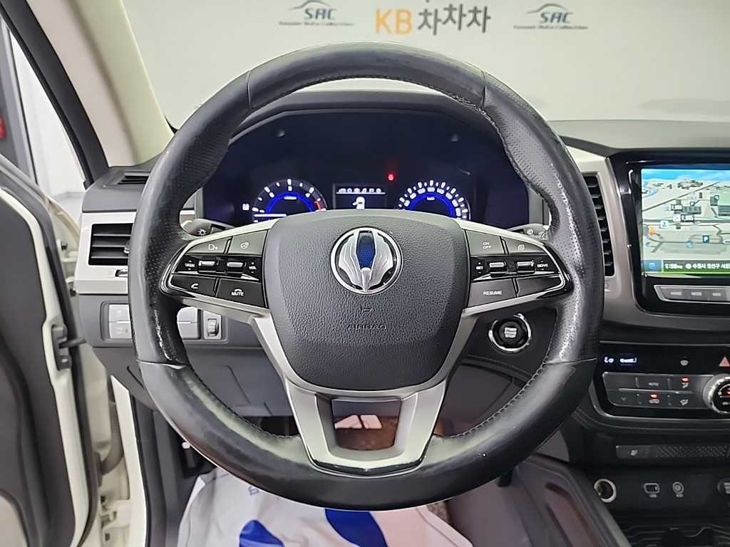 KG모빌리티(쌍용) 렉스턴 G4렉스턴 디젤 2.2 4WD 유라시아 에디션 이미지 9