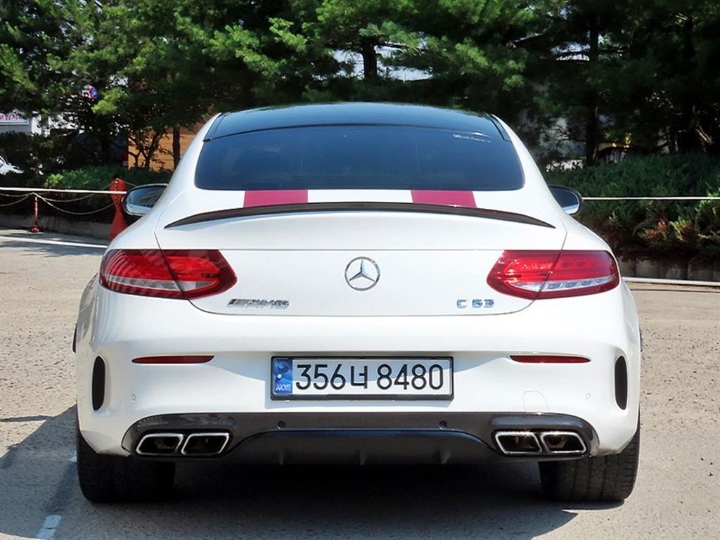 벤츠 C 클래스 C클래스 W205 C63 AMG 쿠페 이미지 4