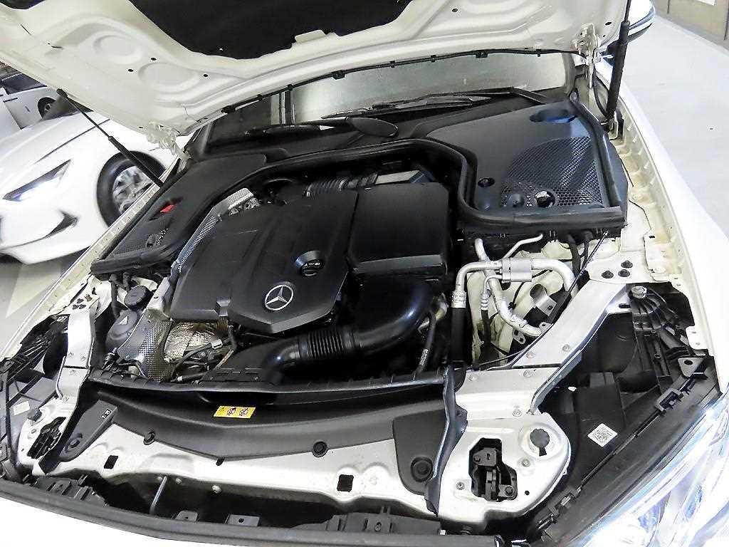벤츠 E 클래스 E-클래스 W213 E220d 카브리올레 이미지 19