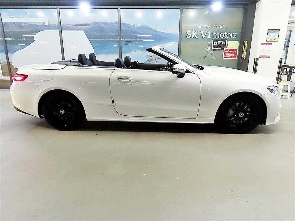 벤츠 E 클래스 E-클래스 W213 E220d 카브리올레 이미지 8