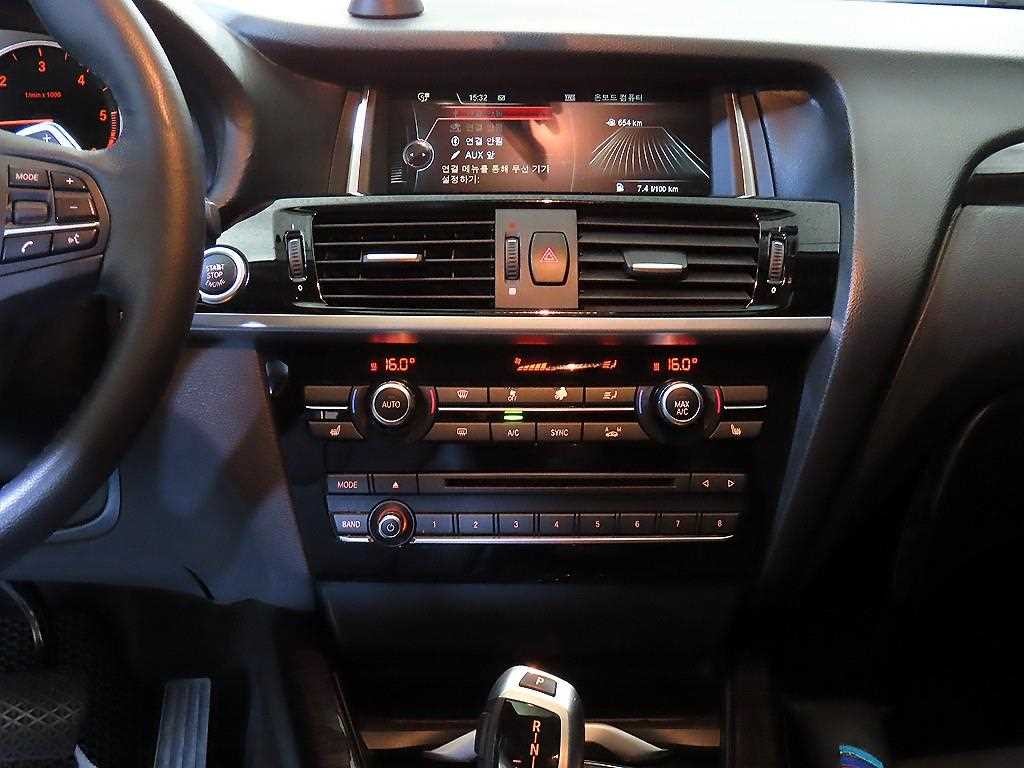 BMW X4 X4 (F26) xDrive 20d 이미지 11