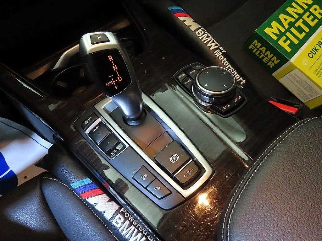 BMW X4 X4 (F26) xDrive 20d 이미지 12