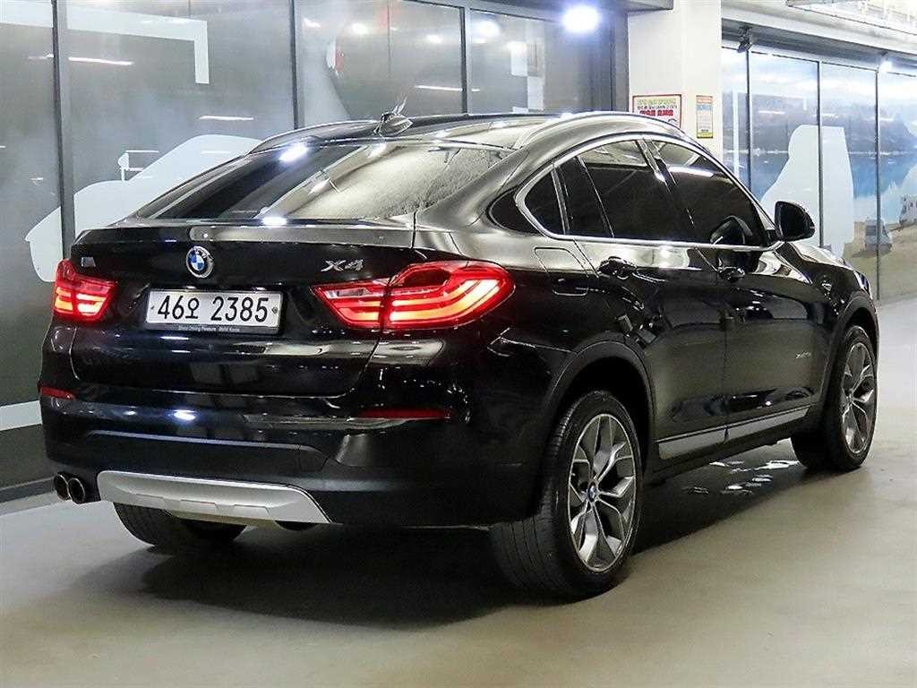 BMW X4 X4 (F26) xDrive 20d 이미지 4