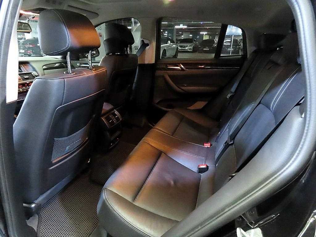 BMW X4 X4 (F26) xDrive 20d 이미지 7
