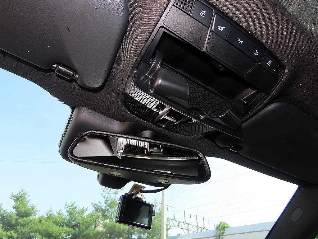 벤츠 C 클래스 C클래스 W205 C200 쿠페 이미지 17