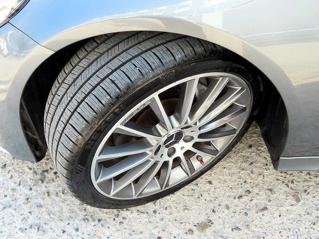 벤츠 C 클래스 C클래스 W205 C200 쿠페 이미지 20