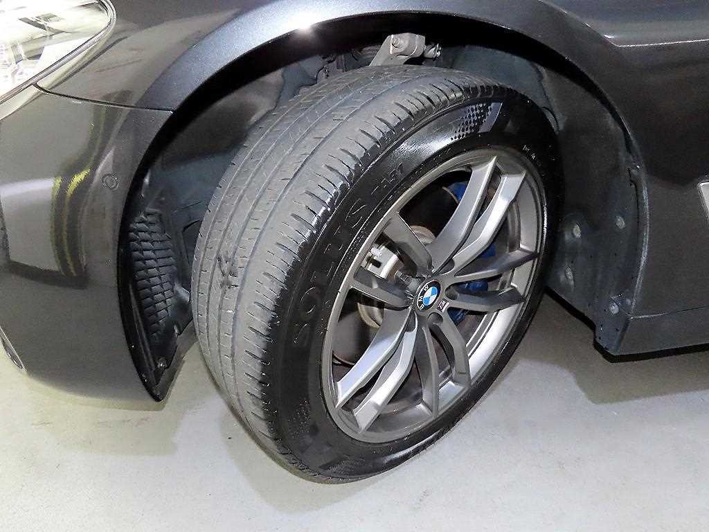 BMW 5시리즈 5시리즈 (G30) 530i M 스포츠 이미지 20