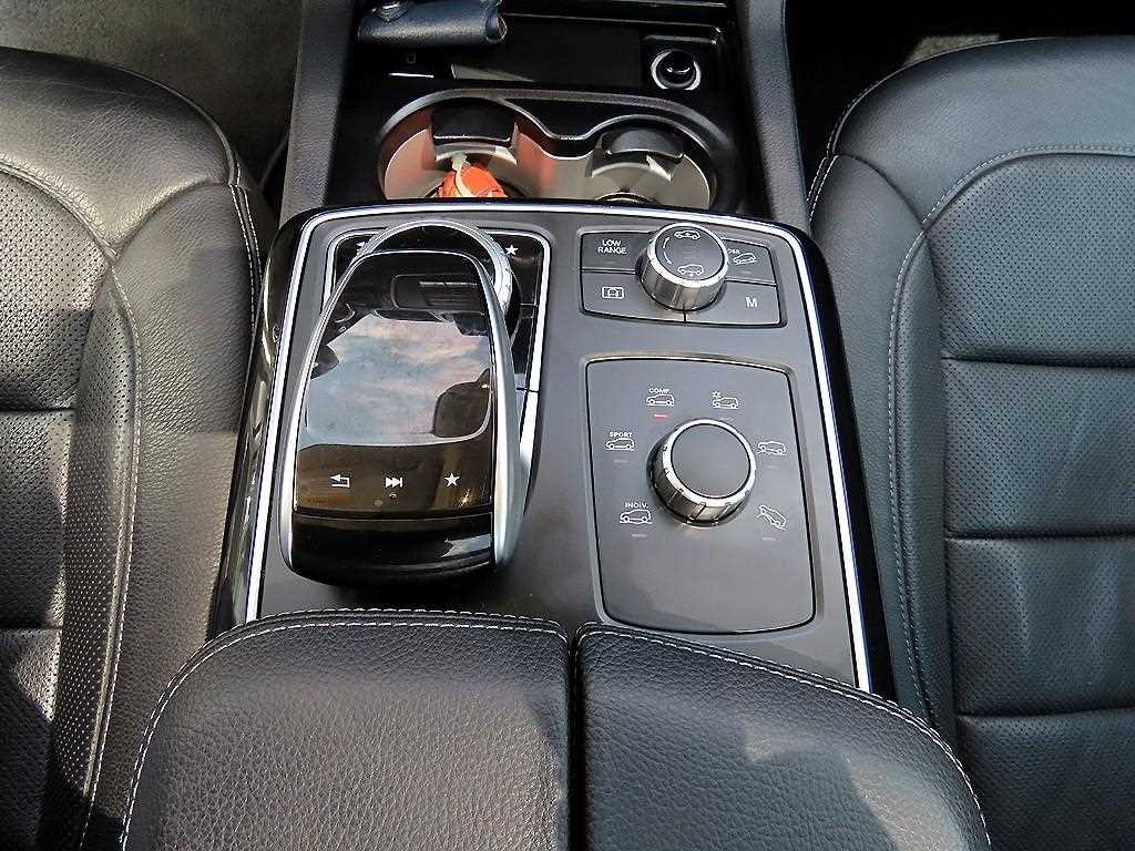 벤츠 GLS 클래스 GLS클래스 X166 GLS350 D 4MATIC 이미지 13