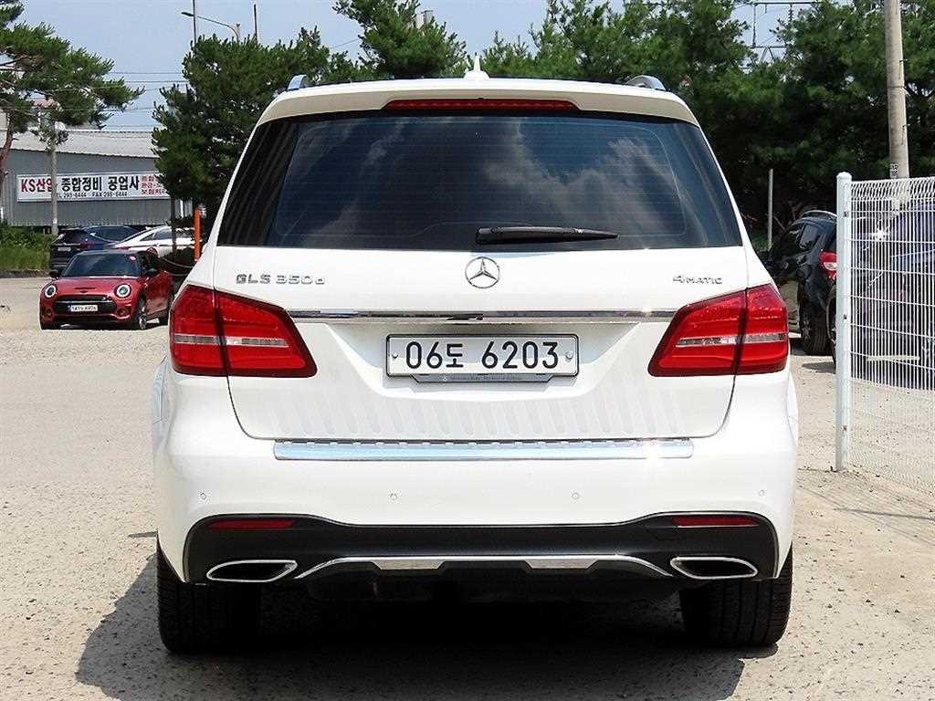 벤츠 GLS 클래스 GLS클래스 X166 GLS350 D 4MATIC 이미지 4