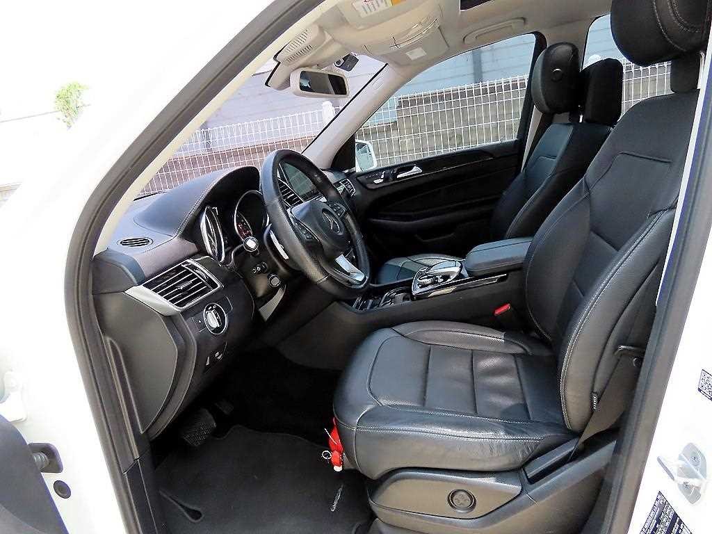 벤츠 GLS 클래스 GLS클래스 X166 GLS350 D 4MATIC 이미지 5