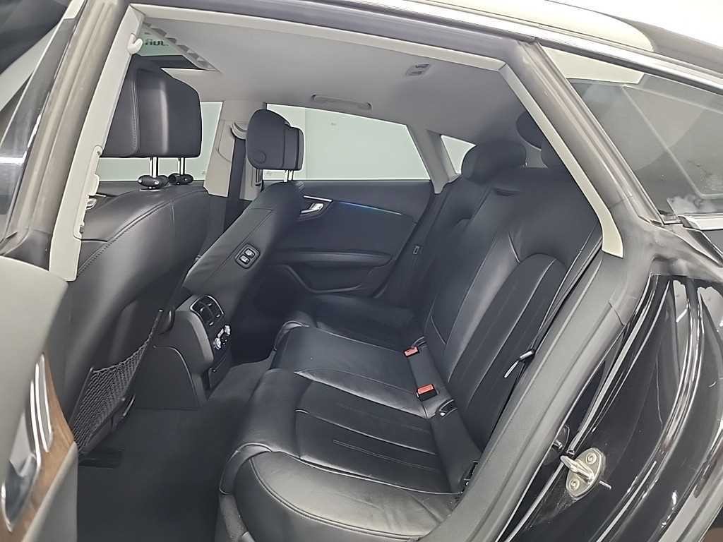 아우디 A7 3.0 TFSI 콰트로 다이나믹 이미지 12