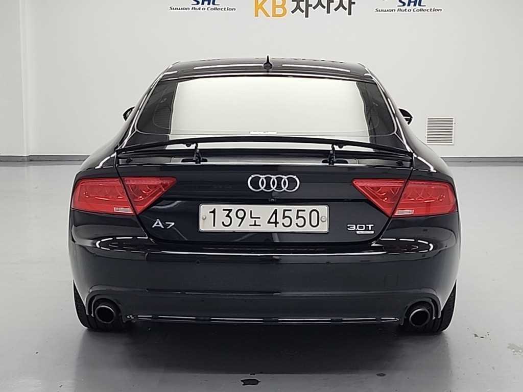 아우디 A7 3.0 TFSI 콰트로 다이나믹 이미지 2