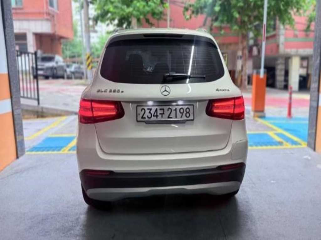 벤츠 GLC 클래스 GLC클래스 X253 GLC 350 e 4MATIC 프리미엄 이미지 2