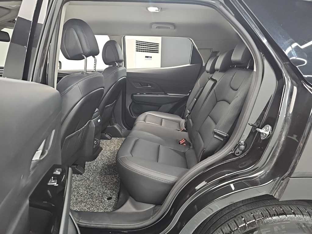 KG모빌리티(쌍용) 코란도 뷰티풀코란도 2WD 디젤 1.6 C5 플러스 이미지 12
