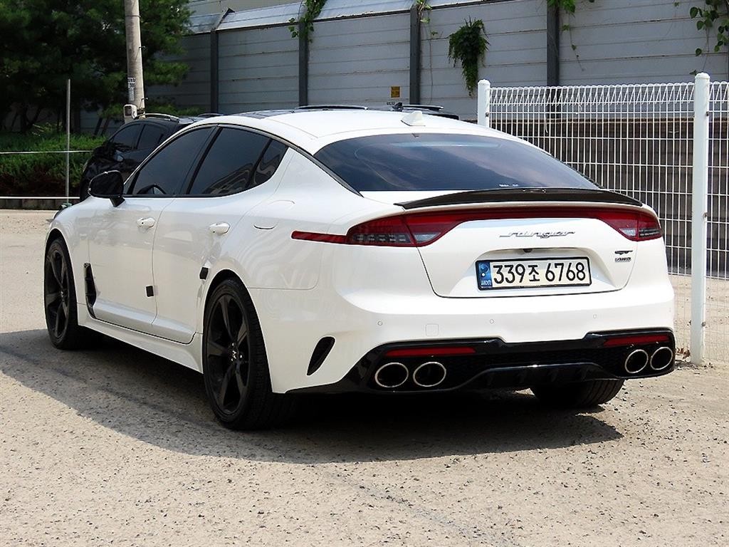 기아 스팅어 가솔린 3.3 터보 AWD GT 이미지 3