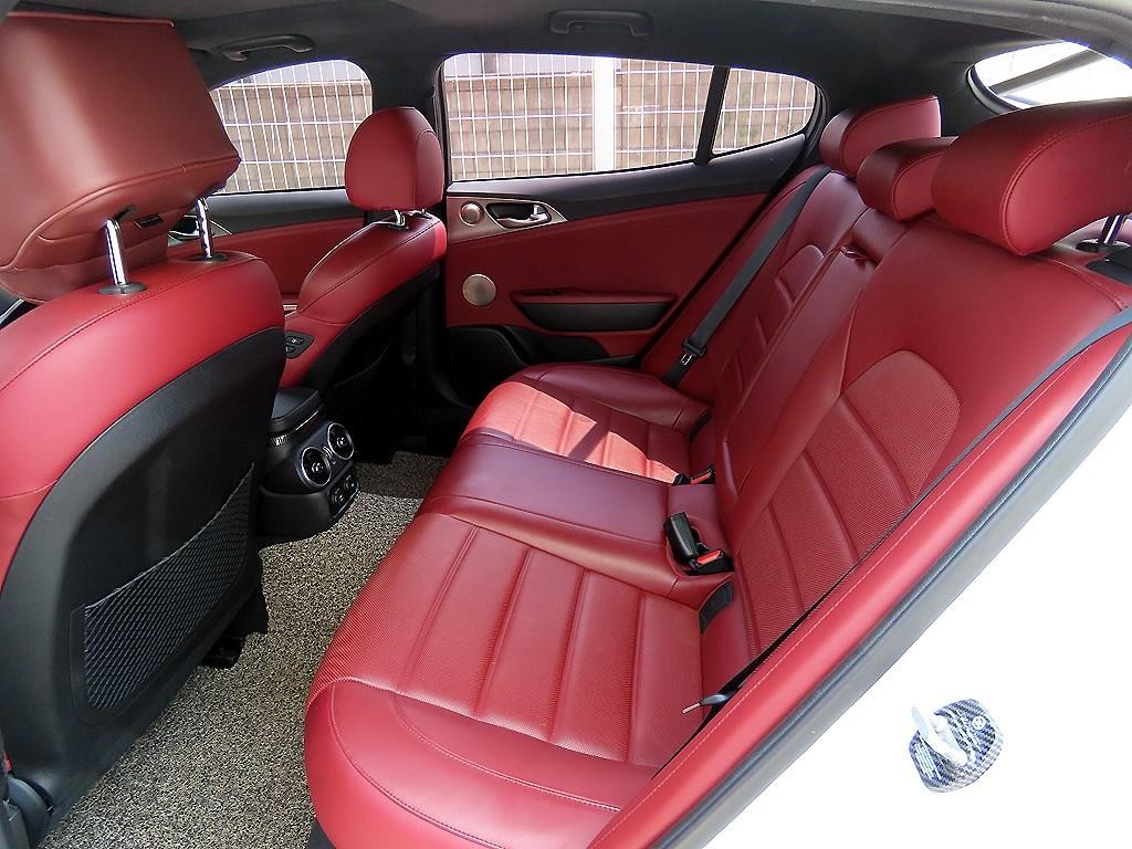 기아 스팅어 가솔린 3.3 터보 AWD GT 이미지 6