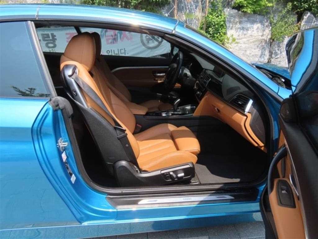 BMW 4시리즈 4시리즈 (F32) 430i 컨버터블 M 스포츠 이미지 15