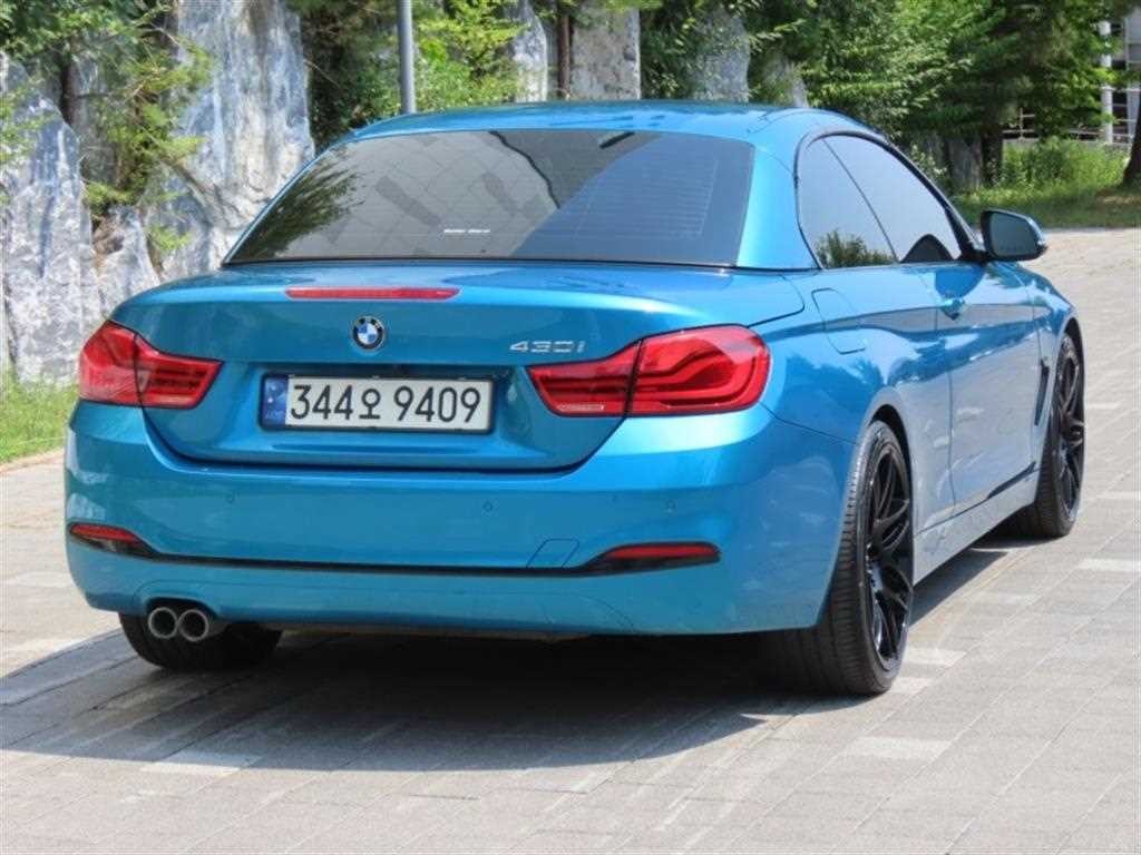 BMW 4시리즈 4시리즈 (F32) 430i 컨버터블 M 스포츠 이미지 3