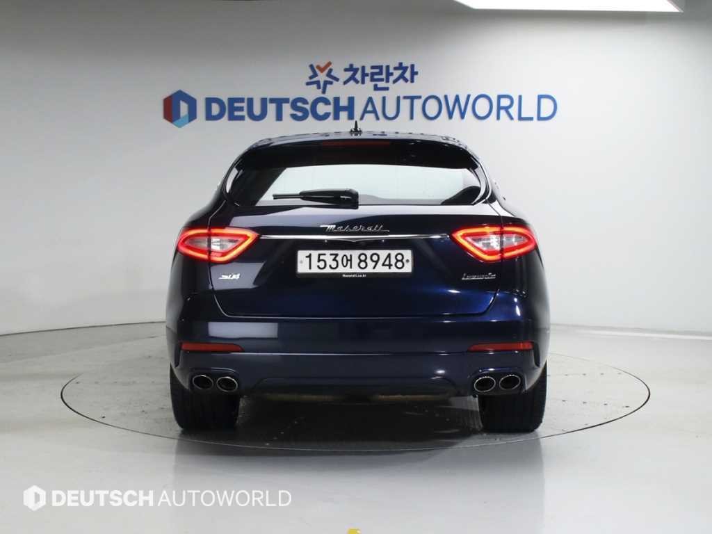 마세라티 르반떼 3.0 S AWD 그란루쏘 이미지 4