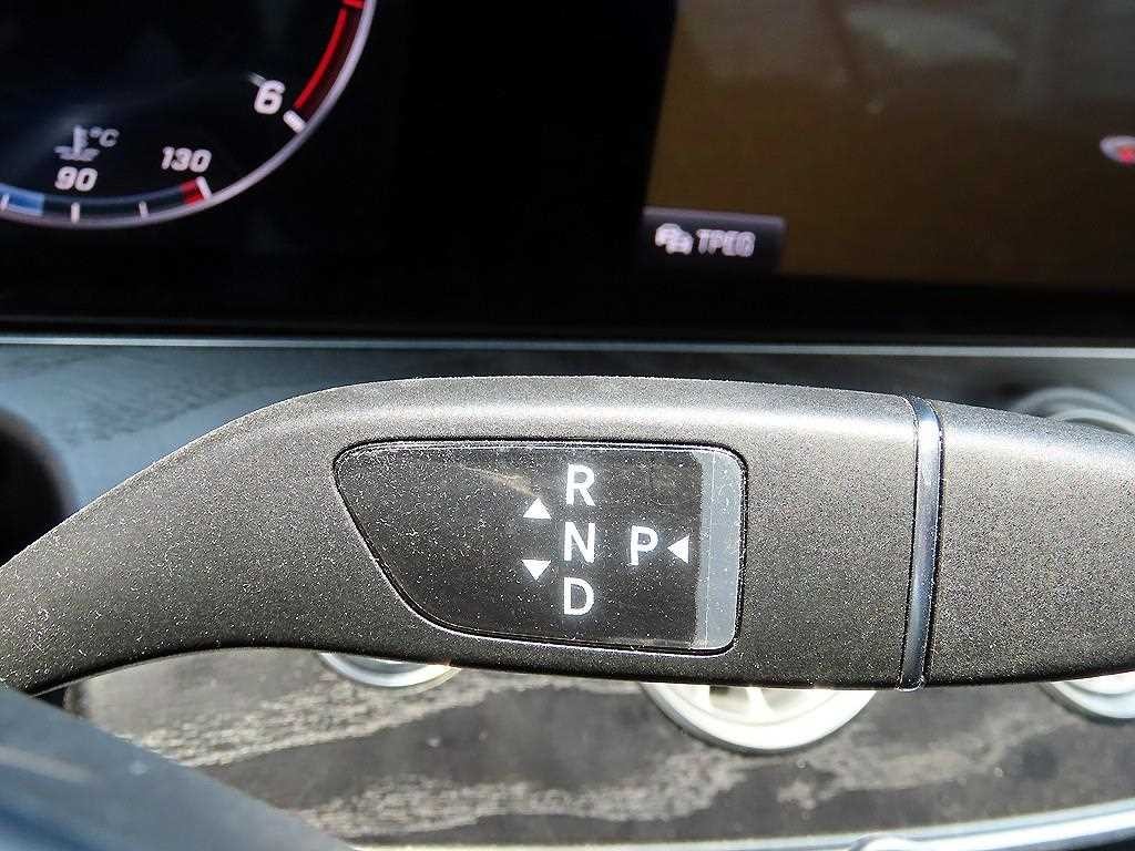 벤츠 E 클래스 E-클래스 W213 E220d 쿠페 이미지 11