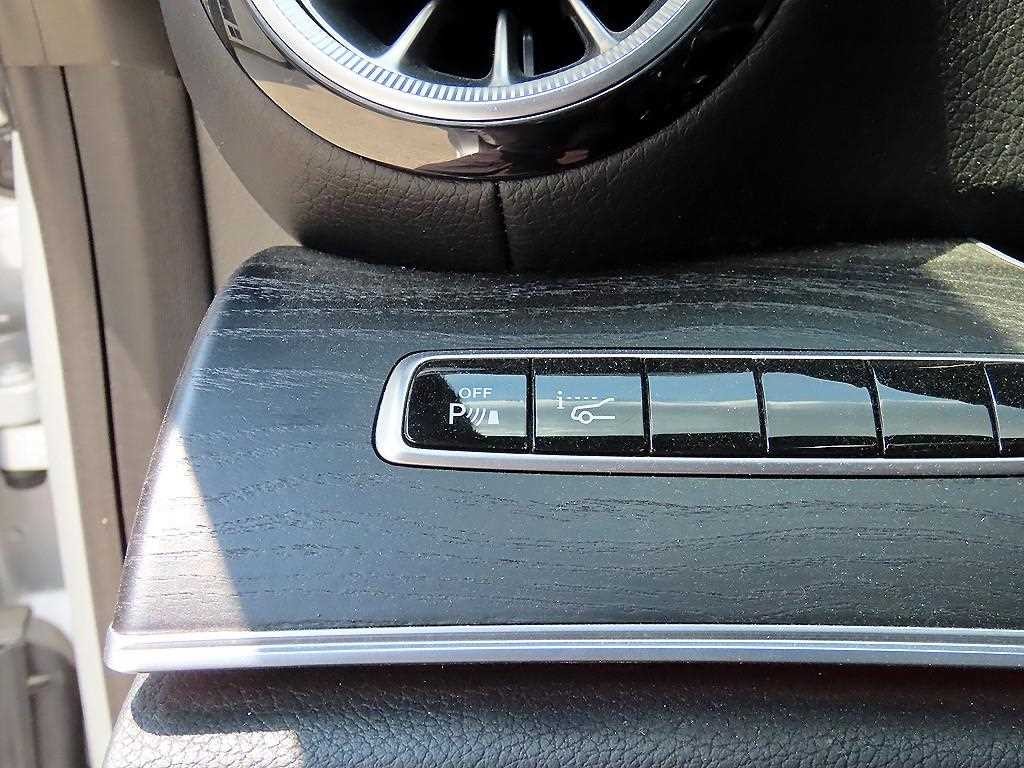 벤츠 E 클래스 E-클래스 W213 E220d 쿠페 이미지 12