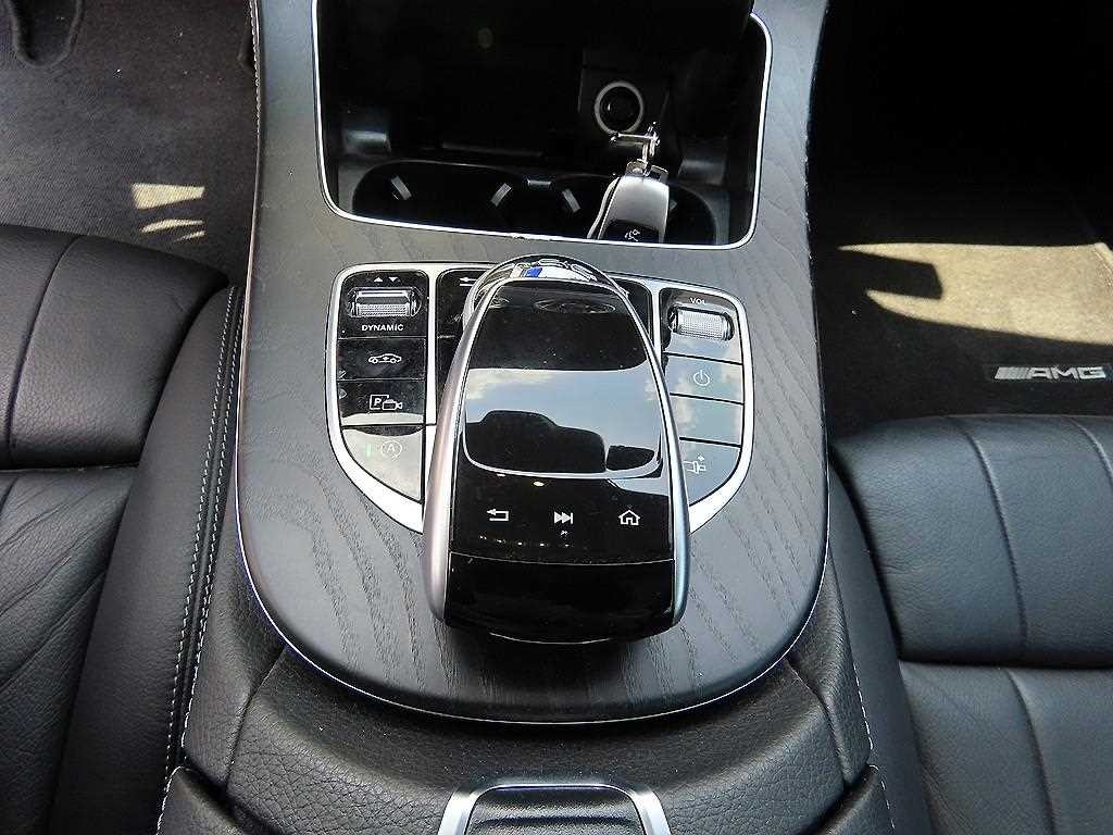 벤츠 E 클래스 E-클래스 W213 E220d 쿠페 이미지 14