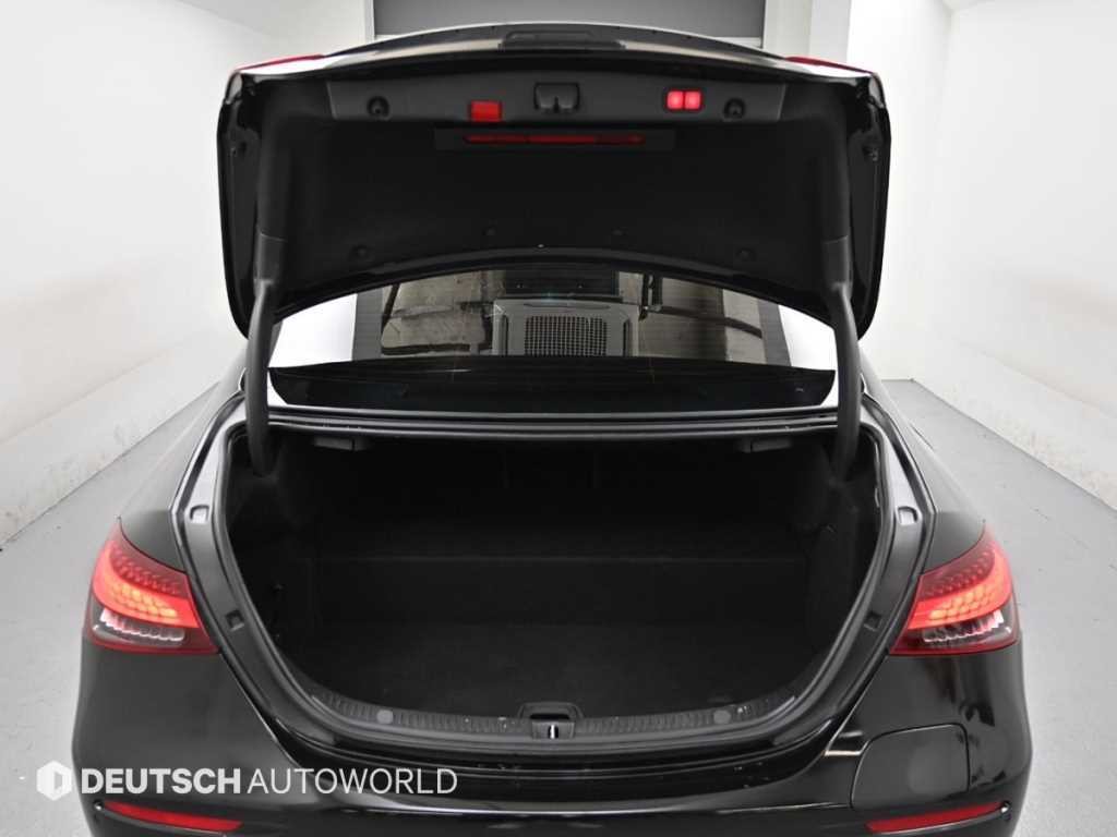 벤츠 E 클래스 E-클래스 W213 E300e 4MATIC 익스클루시브 이미지 19