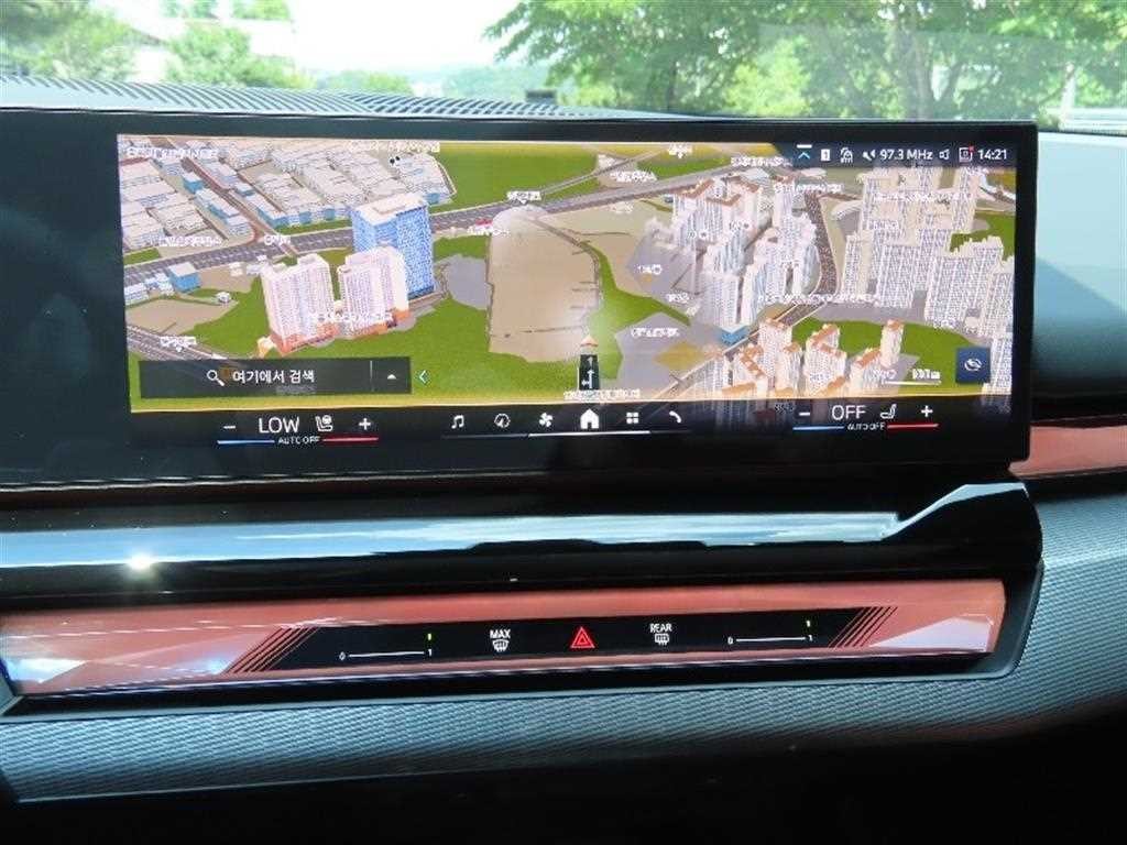 BMW 5시리즈 5시리즈 (G60) 530i xDrive M 스포츠 프로 스페셜 에디션 이미지 7