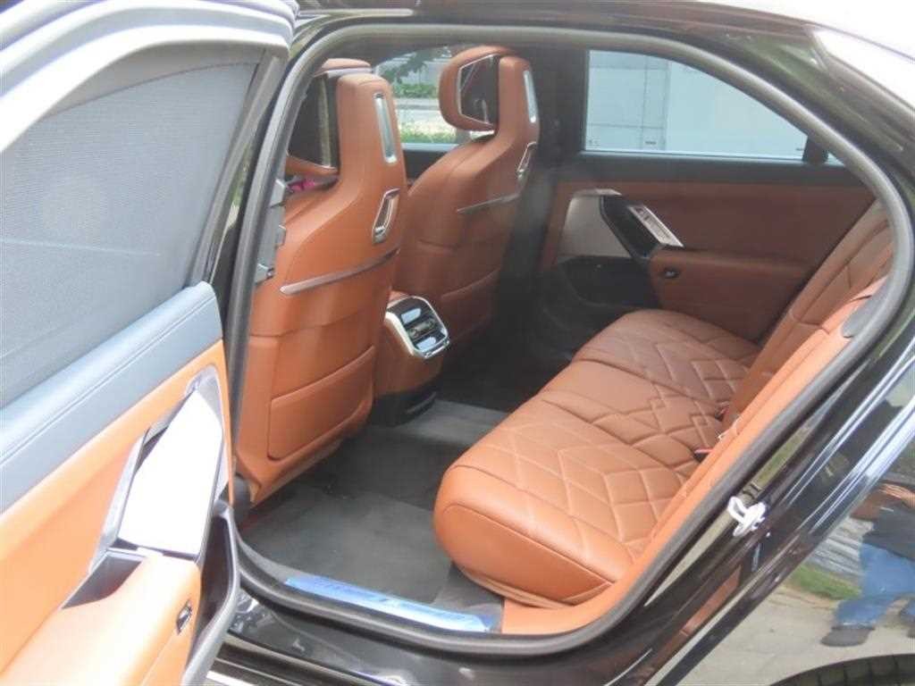 BMW 7시리즈 7시리즈 (G70) 740i xDrive M 스포츠 리미티드 이미지 14