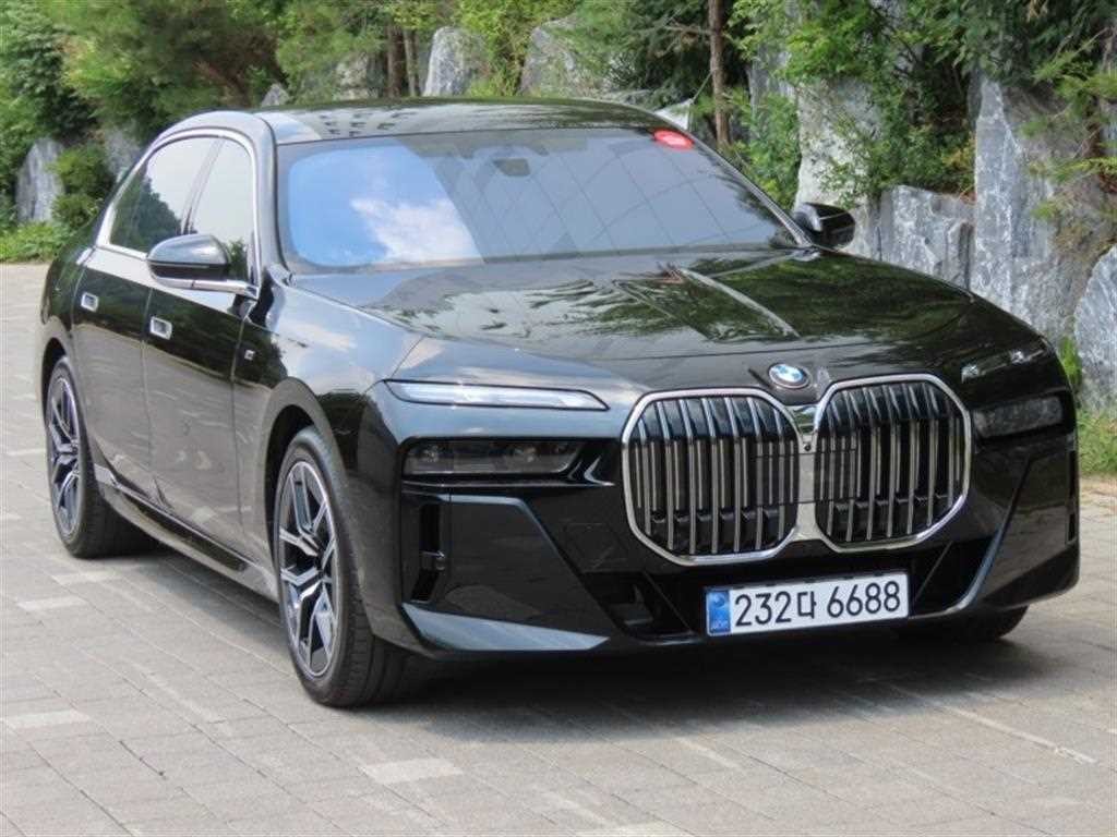 BMW 7시리즈 7시리즈 (G70) 740i xDrive M 스포츠 리미티드 이미지 2