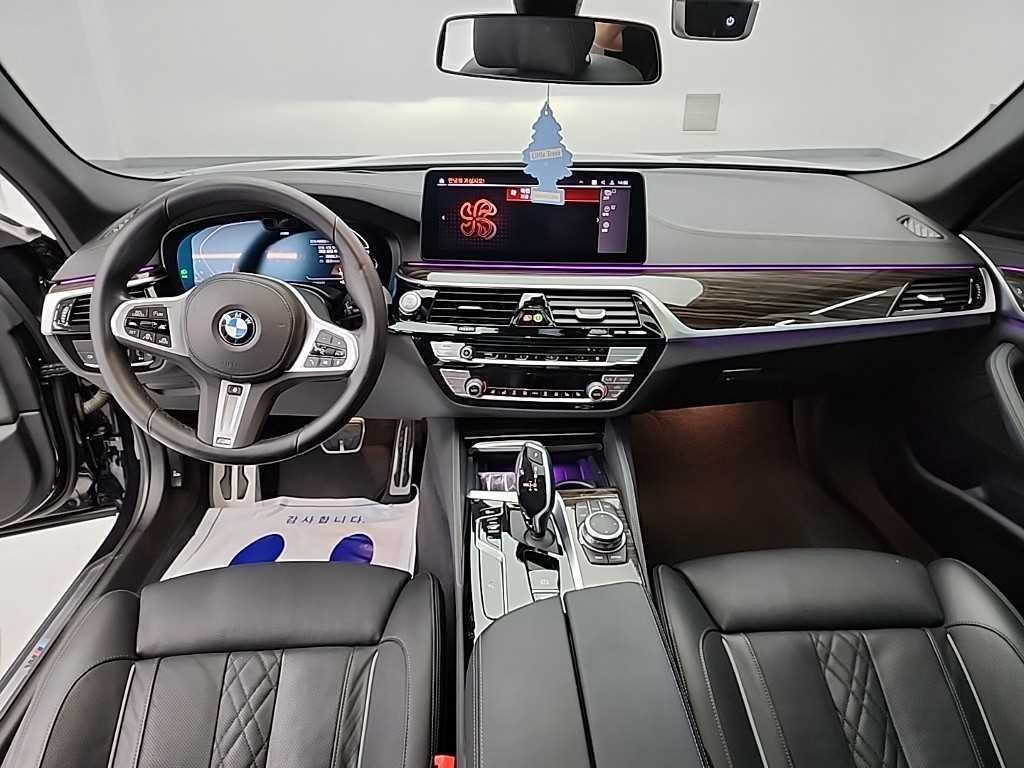 BMW 5시리즈 5시리즈 (G30) 523d M 스포츠 이미지 8