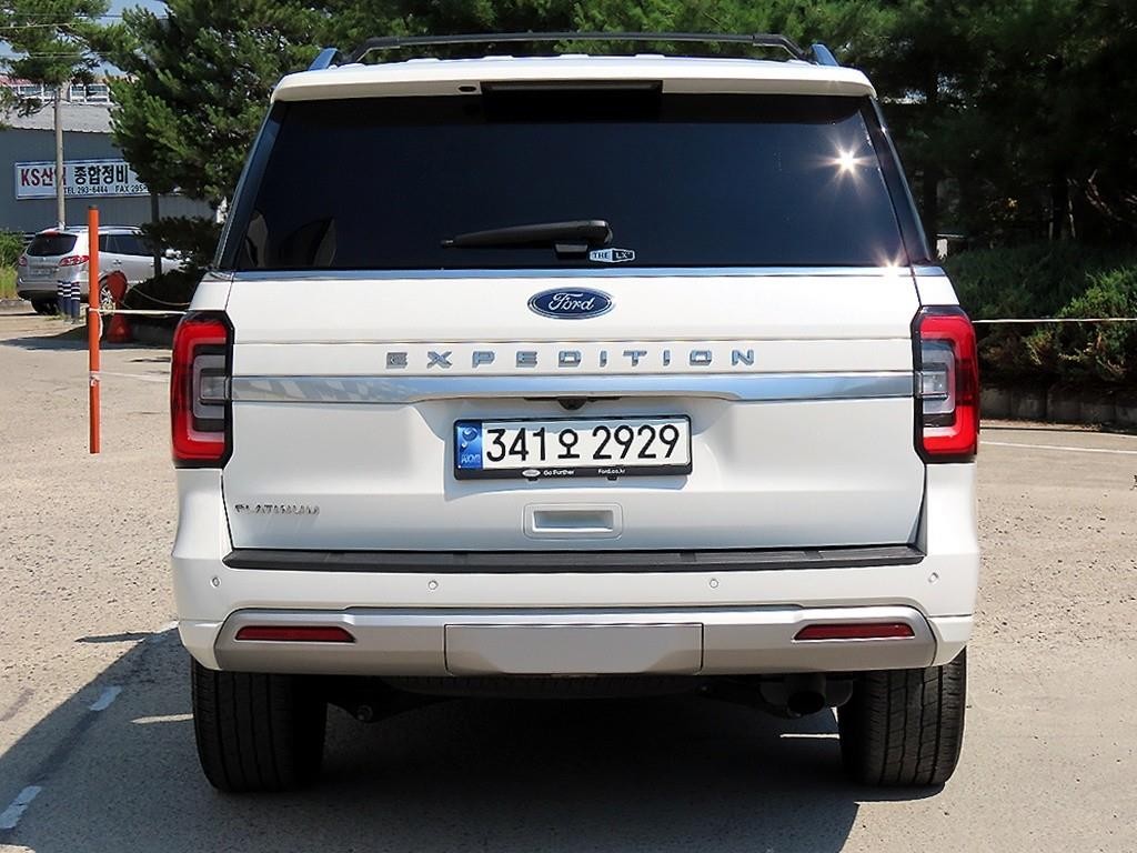 포드 익스피디션 3.5 EcoBoost Platinum 이미지 4