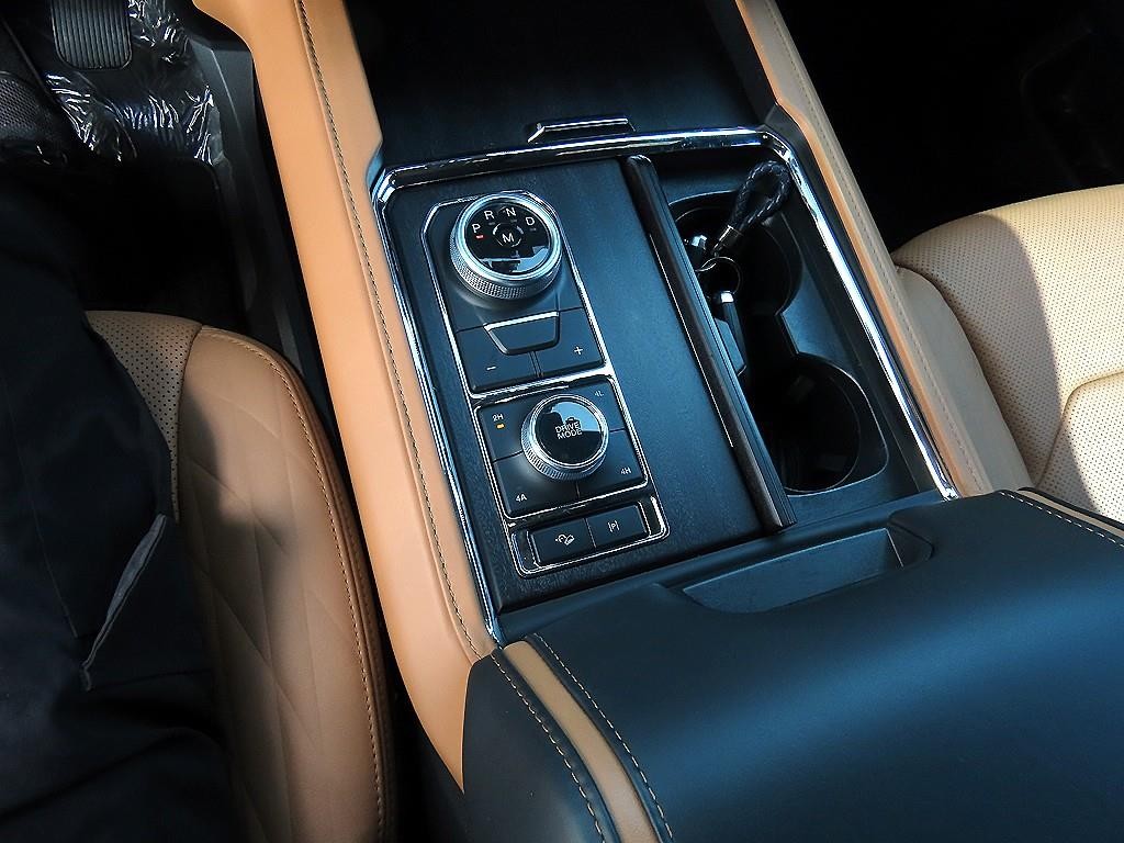 포드 익스피디션 3.5 EcoBoost Platinum 이미지 9