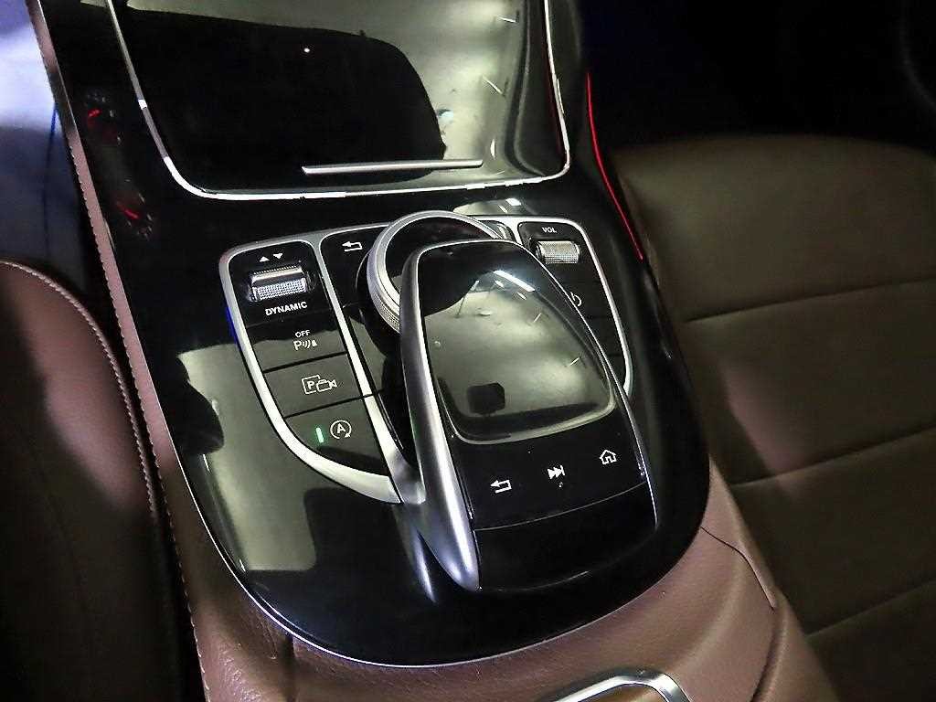 벤츠 E 클래스 E-클래스 W213 E200 아방가르드 이미지 15