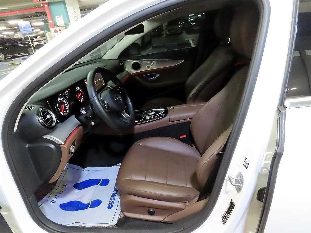 벤츠 E 클래스 E-클래스 W213 E200 아방가르드 이미지 6