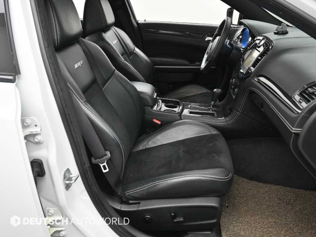 크라이슬러 300C 더뉴300C 6.4 SRT8 이미지 10