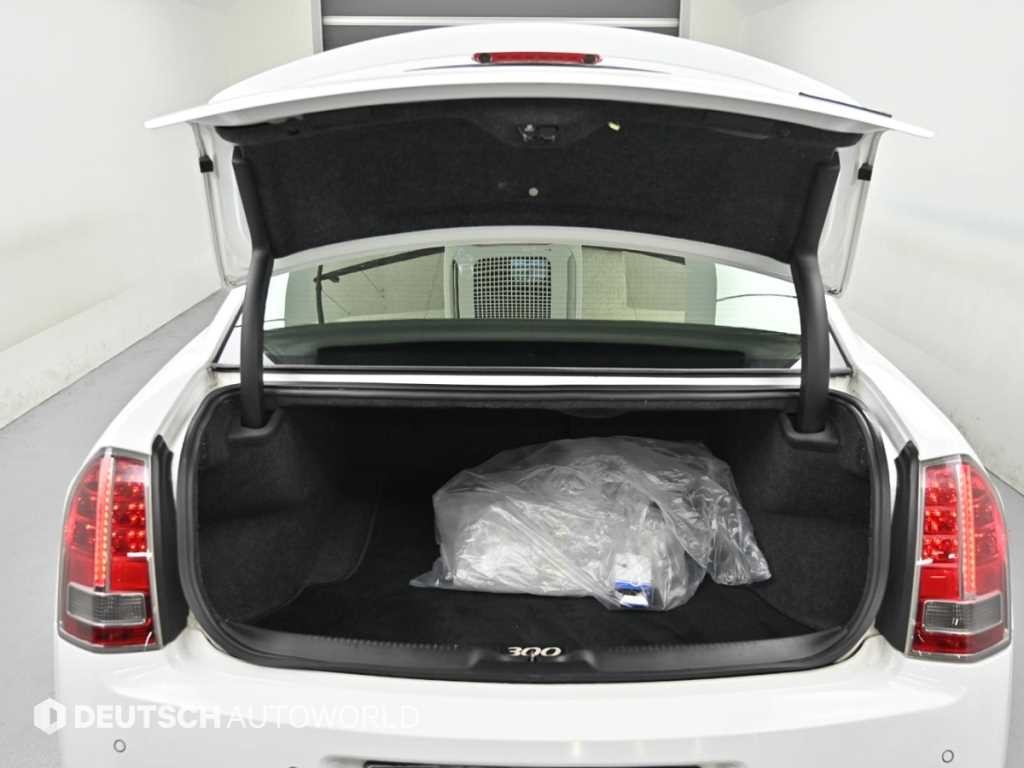 크라이슬러 300C 더뉴300C 6.4 SRT8 이미지 19