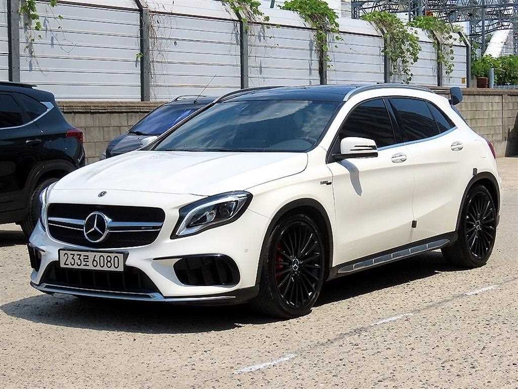 벤츠 GLA 클래스 GLA클래스 X156 GLA45 AMG 4MATIC 이미지 2